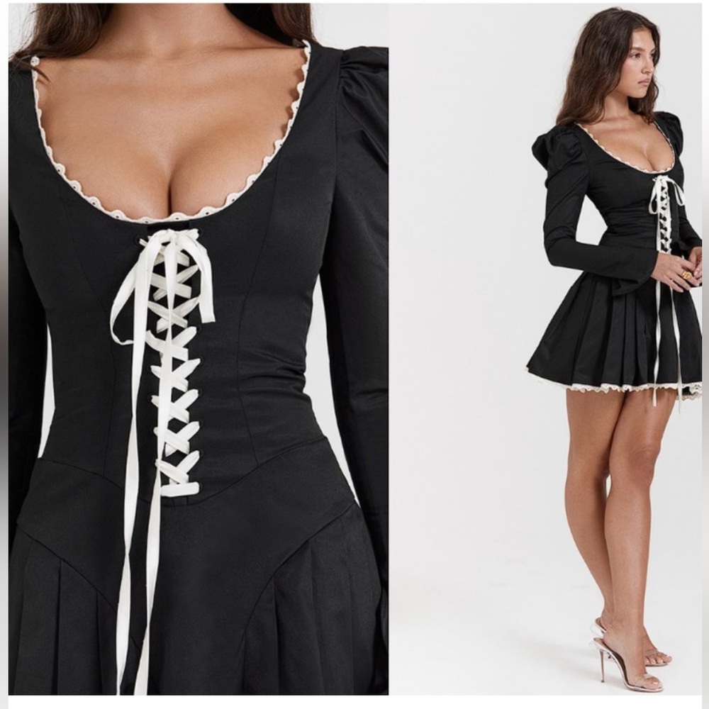 Elegant Black Lace-Up Dress - Picture 4 of 4